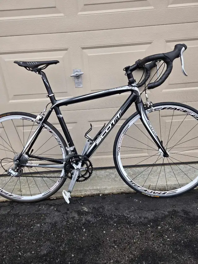 Scott Speedster S40 road bike.  in Road in Barrie - Image 2