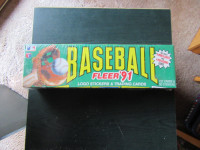 BASEBALL CARDS - Fleer / Fleer Logo Stickers