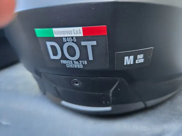 CASQUE DE MOTO in Motorcycle Parts & Accessories in Laval / North Shore - Image 4