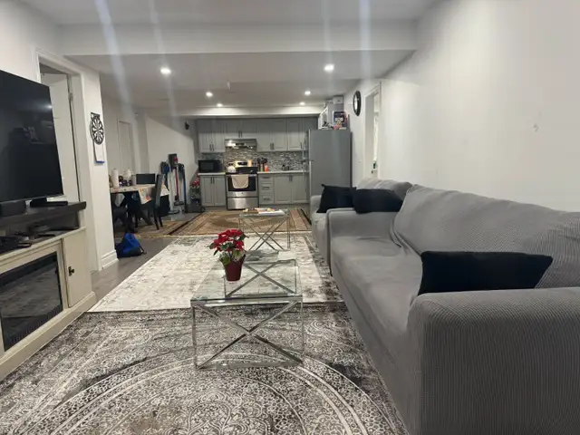 Beautiful Walkout Basement for Rent – 2 Bedrooms + 2 Bathrooms in Long Term Rentals in City of Toronto - Image 4