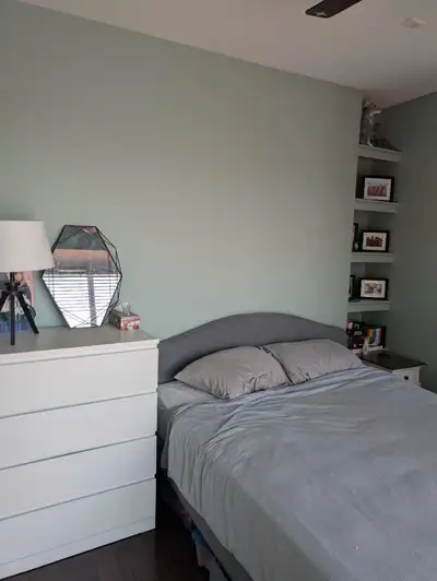 LeBreton Flats one bed w parking