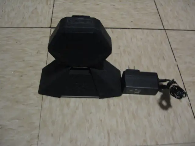 Boombotix Boombot Pro Bass Station Wireless Bluetooth Rechargeab in Other in Ottawa - Image 2