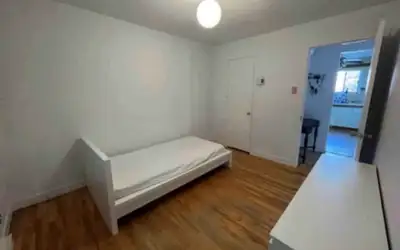 Private Room for Rent Want a quiet place to live, with everything nearby and no long drives to downt...