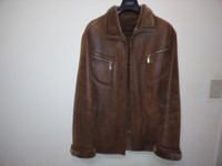 Shearling /    Sheepskin Men's Winter Jacket, Size    L / XL
