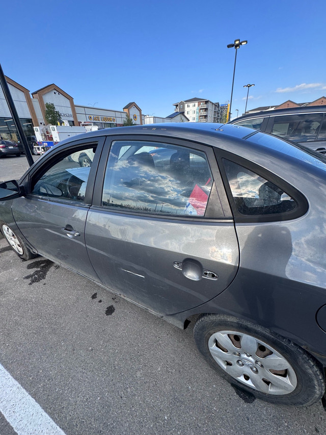 2009 Hyundai Elantra in Cars & Trucks in Calgary - Image 3