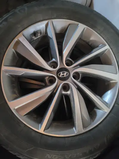 2019 hyundai santa fe turbo wheels 50% life on tires and factory lug nuts, firestone all season tire...