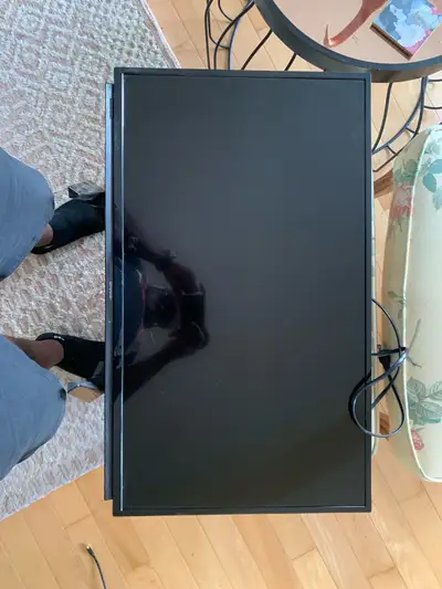 32 inch sharp tv w/ remote , View more