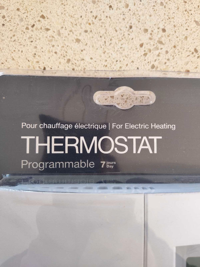 Thermostat programmable Aube TH106 4000 W 120/240 V dans Chauffage et climatisation  à Ville de Montréal - Image 4
