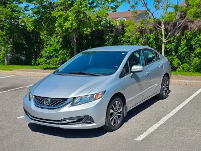 Honda Civic LX 2015, un seul propriétaire, seulement 129 000 km (kilométrage certifié), transmission...