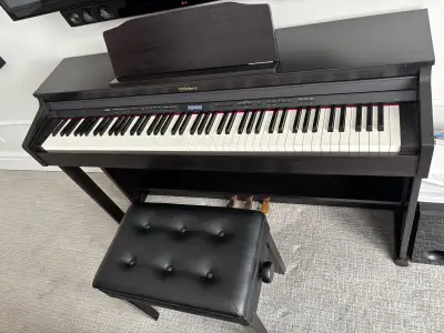 Roland HP601 Keyboard (Bench Included), View more