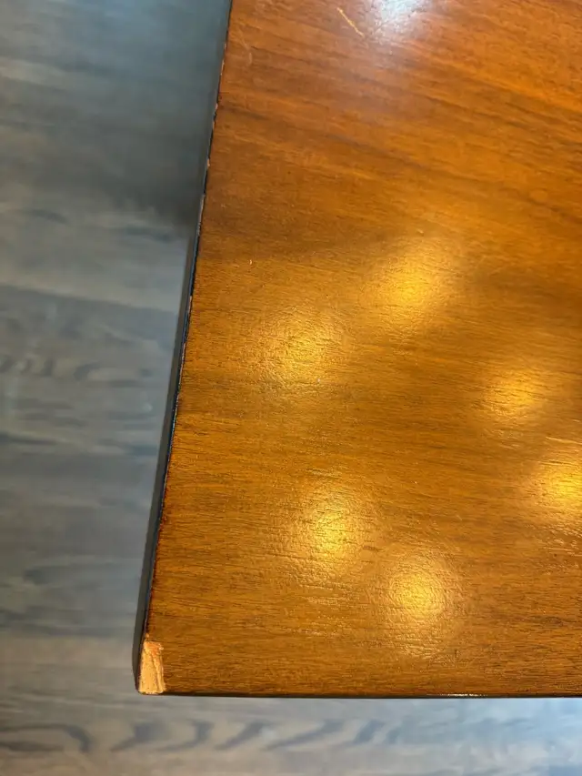 Dinning table 63351296606081122