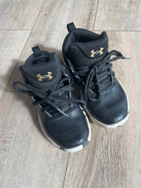 Under Armour Kids Sneakers (size 11K)