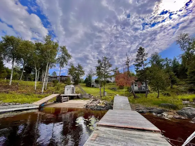Lakefront House Sioux Lookout