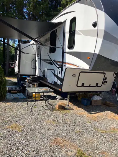 Travel trailer, View more