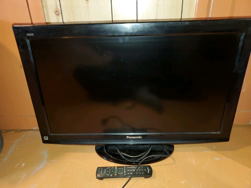 42" Panasonic lcd tv TVs Thunder Bay Kijiji