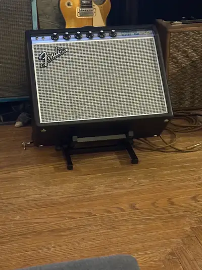 Fender 68 Custom Princeton reverb in excellent condition Comes with extra speaker , foot switch and...