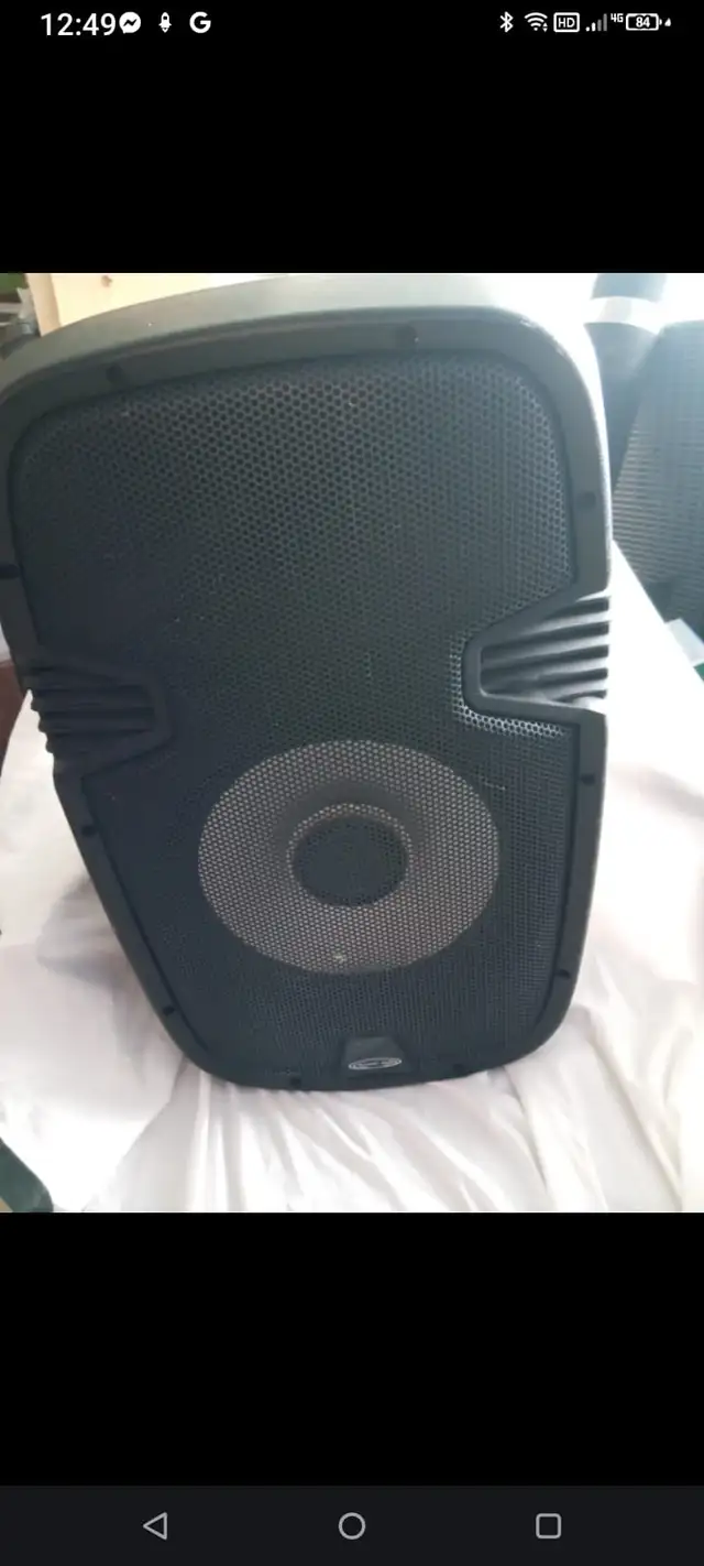 Karaoke powered speakers.  Amazing sound great prices!63240706072835123