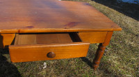 Table de salon en bois  style Ikea coffe table