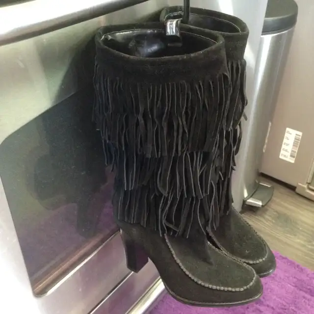 DRESSY BOOTS in Women's - Shoes in Grande Prairie - Image 8