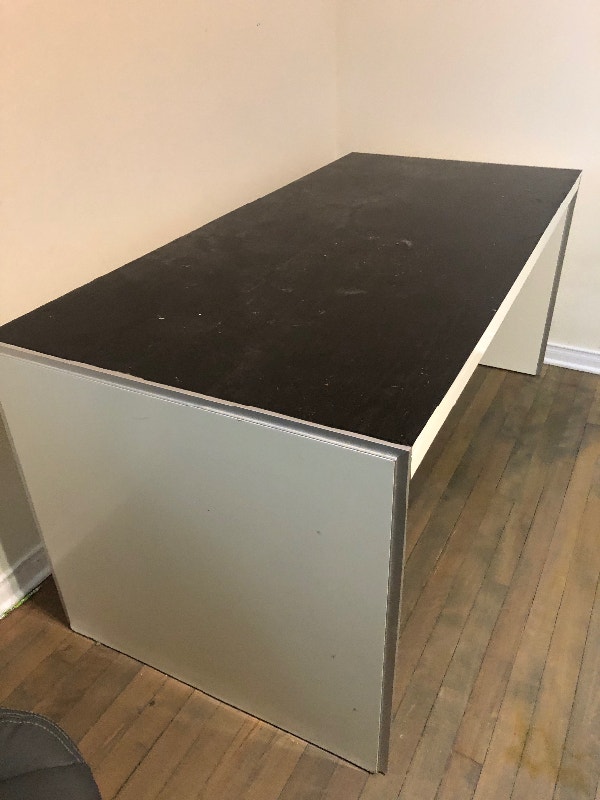 IKEA desk Desks Gatineau Kijiji