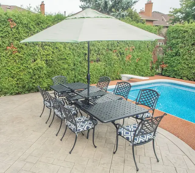 Outdoor Patio Furniture Cast Aluminum Extending Dining Table in Patio & Garden Furniture in Oakville / Halton Region - Image 6