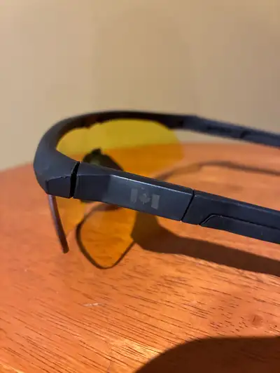 lunette militaire armée canadienne révision jaune, View more