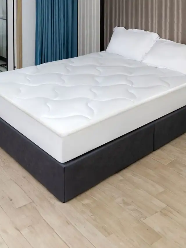 Cadre de lit à vendre (simple, double, queen, king) in Beds & Mattresses in City of Montréal - Image 2