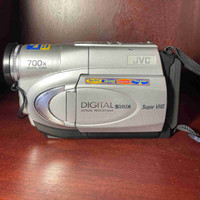 Jvc vídeo camera 700x
