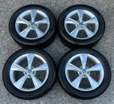 Wheels: Silver 19 Inch OEM Quantity: 4 Tires: Michelin Latitude Alpin LA2 AO Winters Tire Size: 235-...