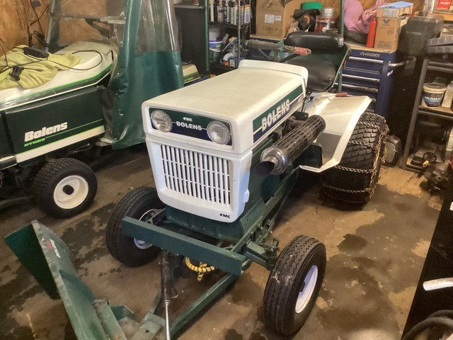 Vente de pièces de tracteur bolens in Lawnmowers & Leaf Blowers in La Ronge