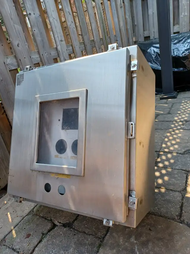 Haevy duty Stainless steel utility box 24x24x13"