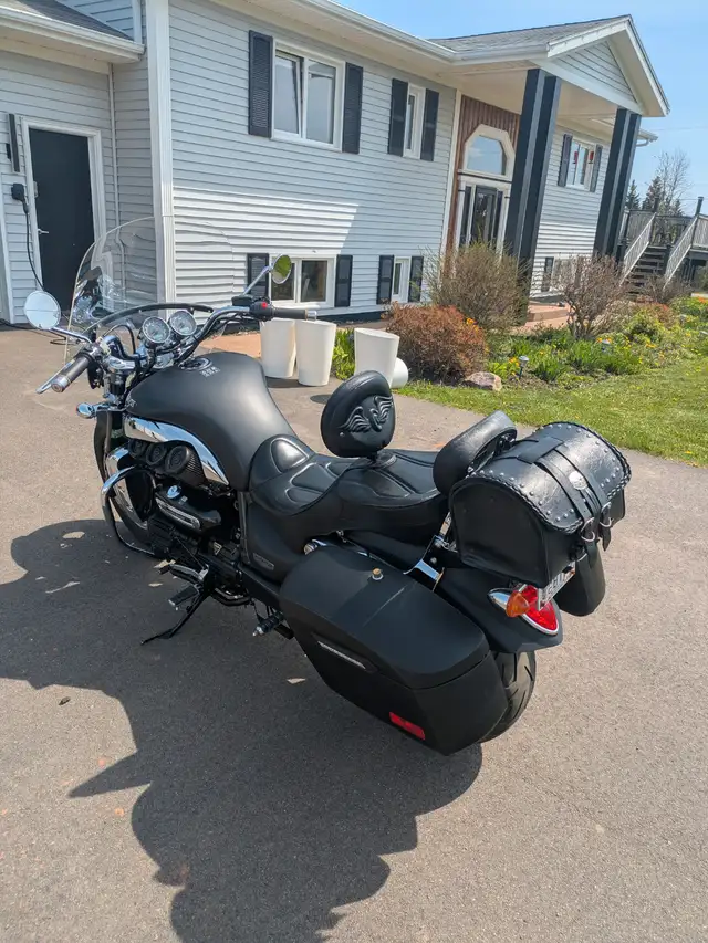 2011 Triumph Rocket 3 Roadster in Street, Cruisers & Choppers in Charlottetown - Image 5
