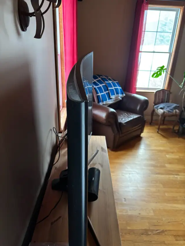 Samsung smart TV curved screen in TVs in Gatineau - Image 4