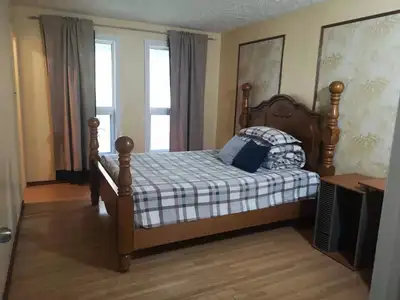 Close the University of Regina, quiet,clean and comfortable,it fit young men