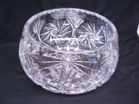 VTG Pinwheel Cut Crystal Fruit/Salad Bowl