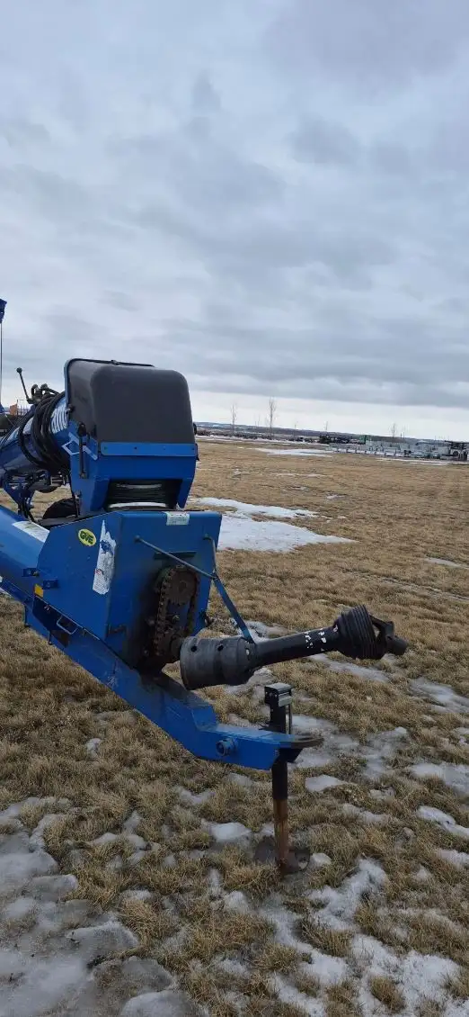 1390 brandt auger for sale in Other in Portage la Prairie - Image 5