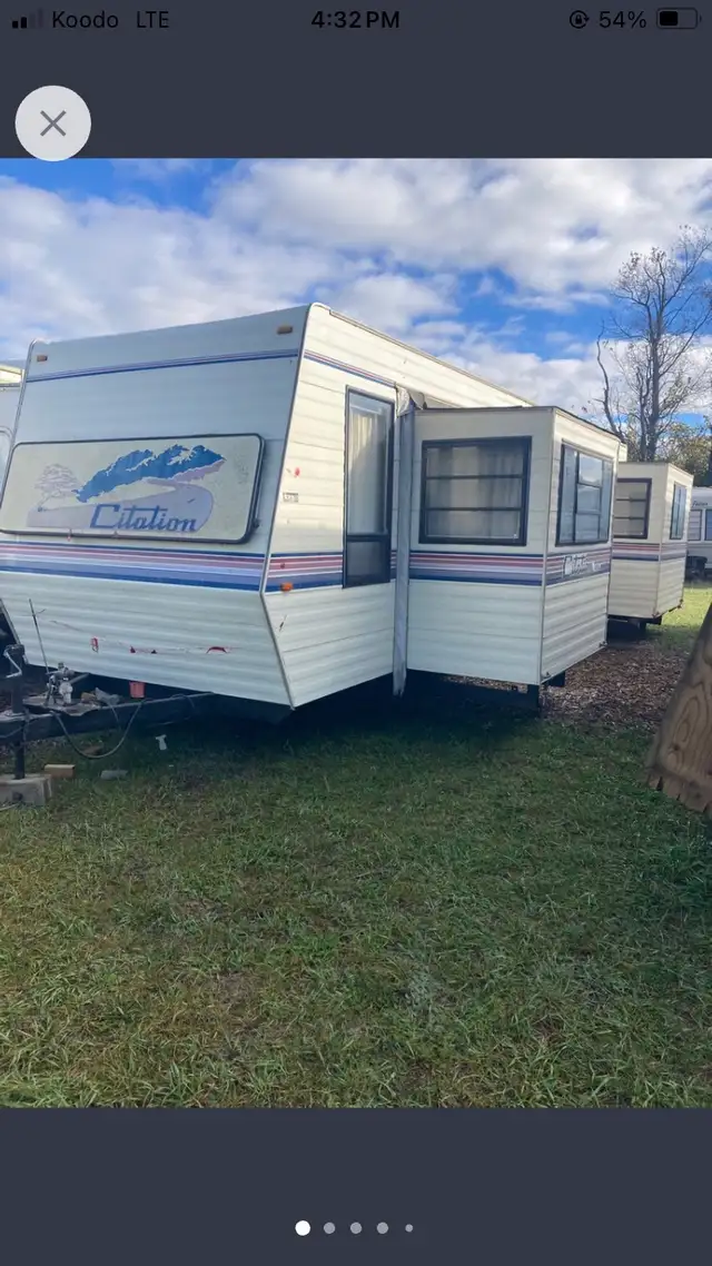 36’ citation camper trailer living bunkie storage tiny home apt. in Farming Equipment in Barrie - Image 2