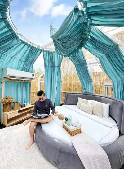 brand new incredibly nice polycarbonate domes featuring imported from germany material (like a riot...