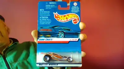 Hot Wheels Mattel Wheels #24378-0814 orange & purple SURF CRATE with red surfboard. No. 13 of 36. On...