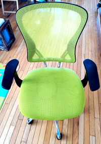 green swivel chair