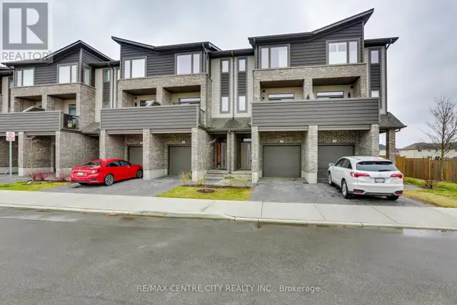 3 bedroom townhouse at Southeast London for rent $2600