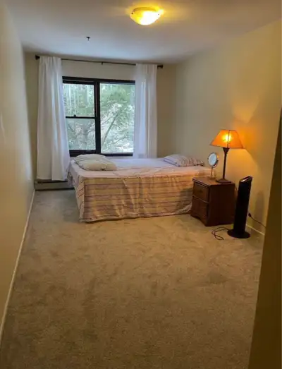 Private Room for Rent – 90 Camelot Lane • 3rd floor with elevator • For one tidy female only • 2 bed...