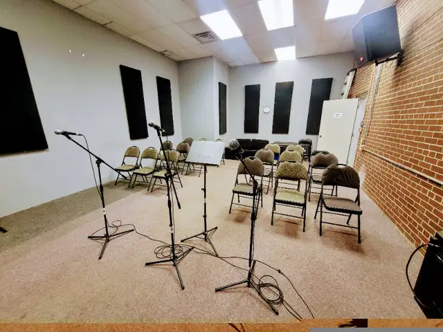 Space available for Worship Groups64407495893379124