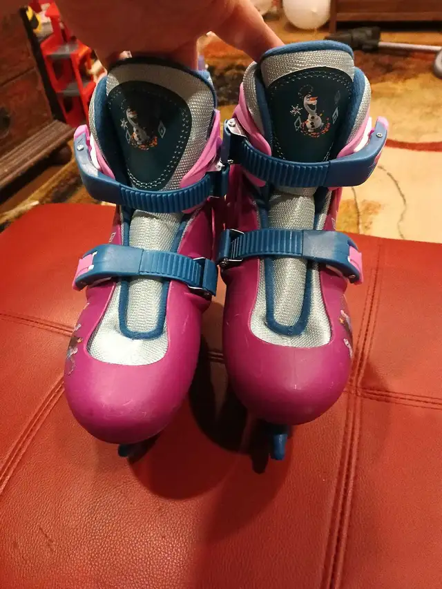 Frozen skates for size 12 to 2 in Skates & Blades in Oakville / Halton Region - Image 8