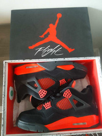 Jordan 4 Red thunder Mens size 10.5