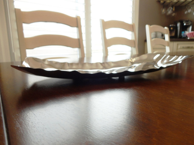 Set Of Three New Rosemary & Time Brand Silver Platter Trays impo in Home Décor & Accents in Kitchener / Waterloo - Image 2