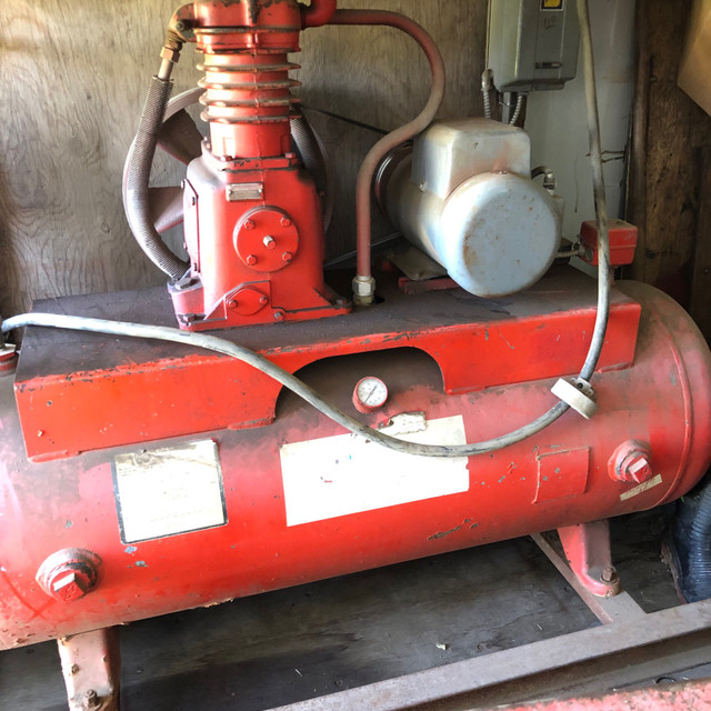 Air compressor  in Other in Grande Prairie - Image 2