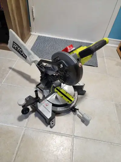 Milwaukee m18 batteries operated mitre saw, View more