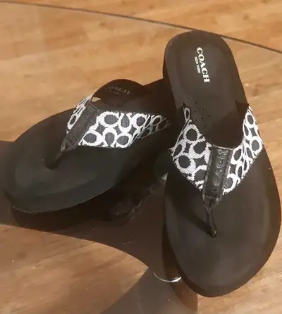 Worn once, size 6. Pick up is in Transcona.