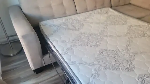 Canapé-lit d'angle gauche in Couches & Futons in Laval / North Shore - Image 7